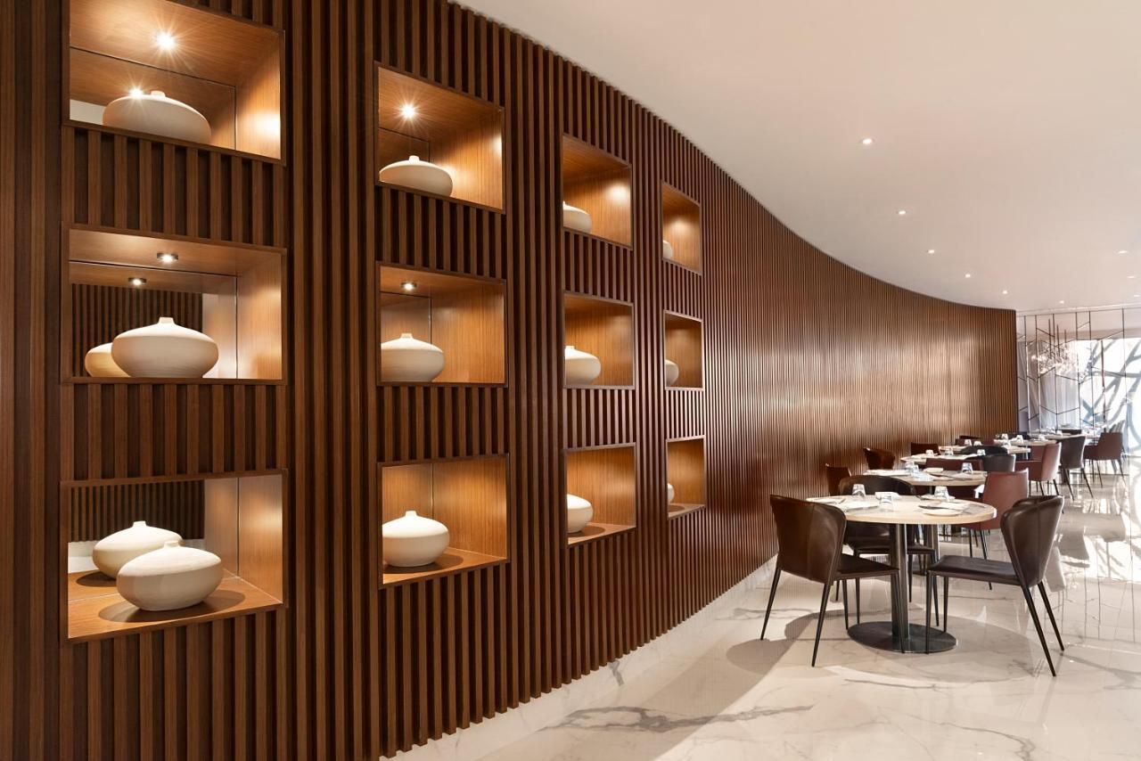 Asiana Grand Hotel Dubai Exterior foto Interior of the restaurant